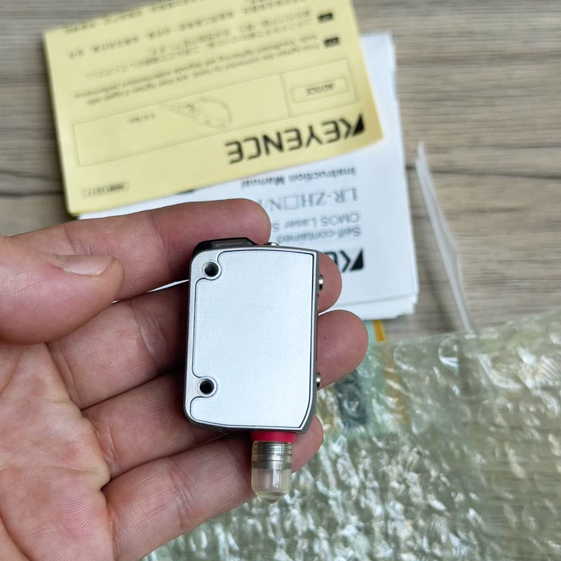 LR-ZH500CN Brand New Original  - Industrial Laser Brands recension och pris